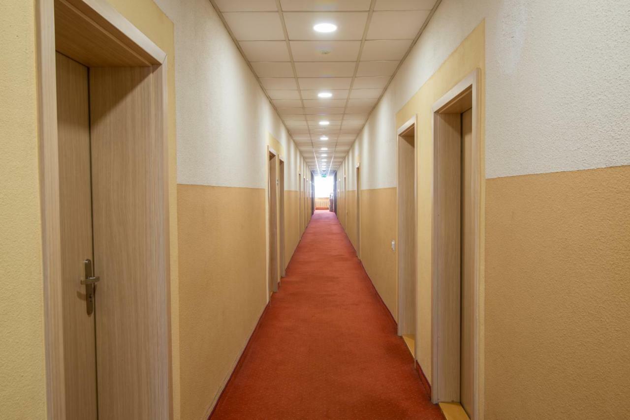 Hotel 104 Stargard Szczeciński Esterno foto